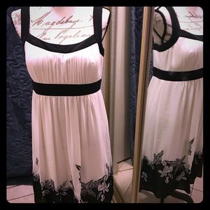 Sleeveless Black and White Dress